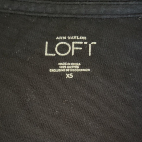 LOFT Black Ruffled Cap Sleeve Fitted Tee - Picture 8 of 8